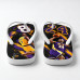 Chinelo Masculino Los Angeles Lakers Kobe Bryant Lenda 8 e 24 Preto, Roxo e Amarelo Chinelo Masculino Los Angeles Lakers Kobe Bryant Lenda 8 e 24 Preto, Roxo e Amarelo