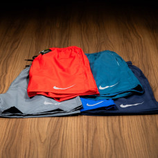 Short Masculino Nike Logo Refletivo com Bolso Short Masculino Nike Logo Refletivo com Bolso